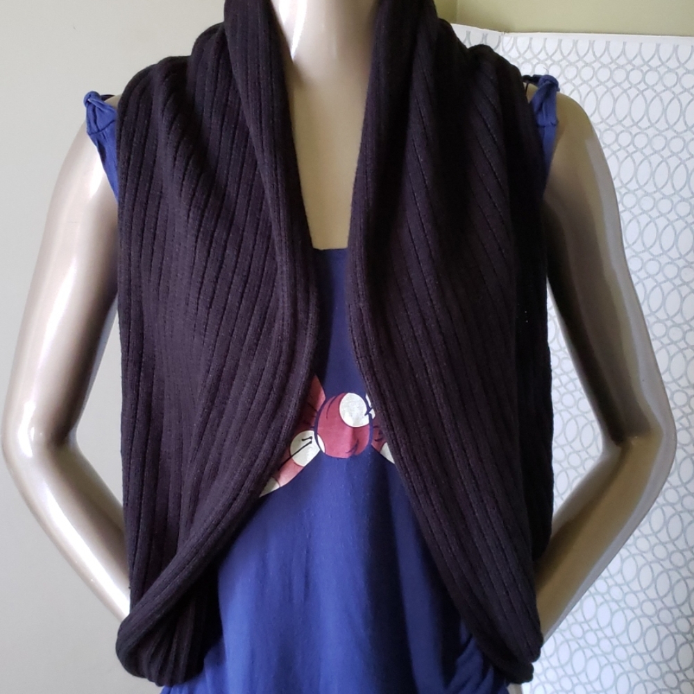 Forever 21 women's sweater vest